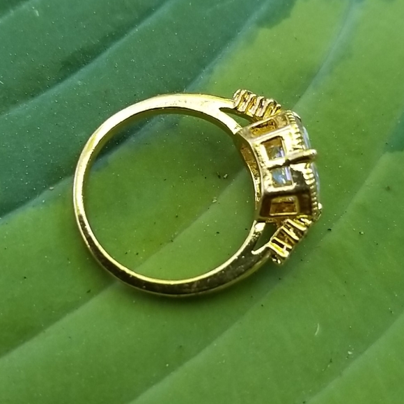 Crystal ring - Picture 3 of 5